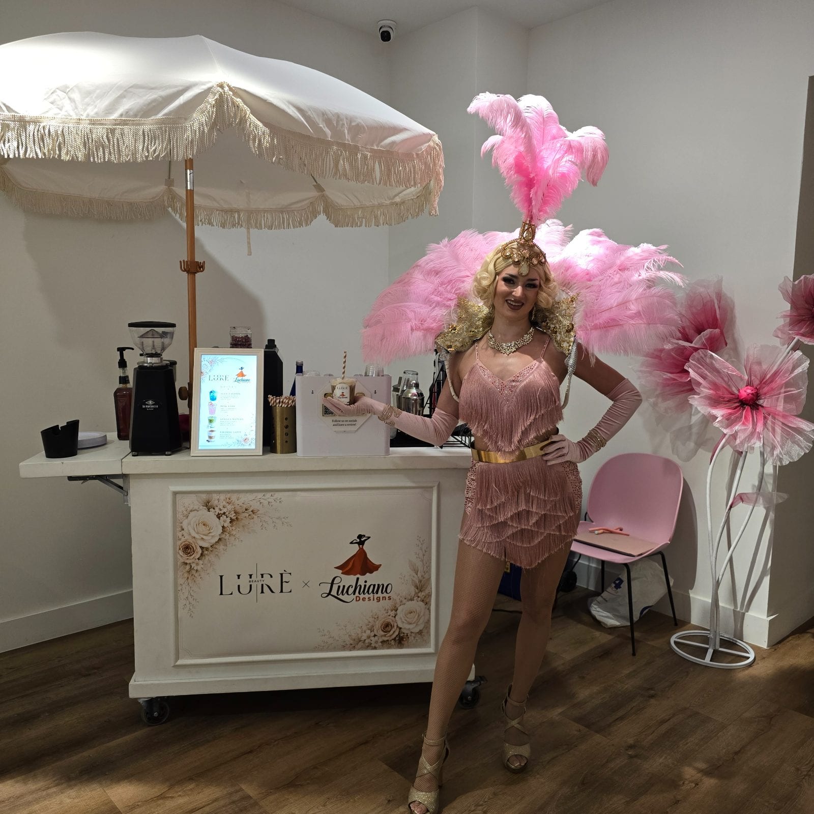 The Popsy Bar | Coffee & Matcha Bar, Luxury Perfume Bar, Lip Bar, Flower Station, and more, photo 3